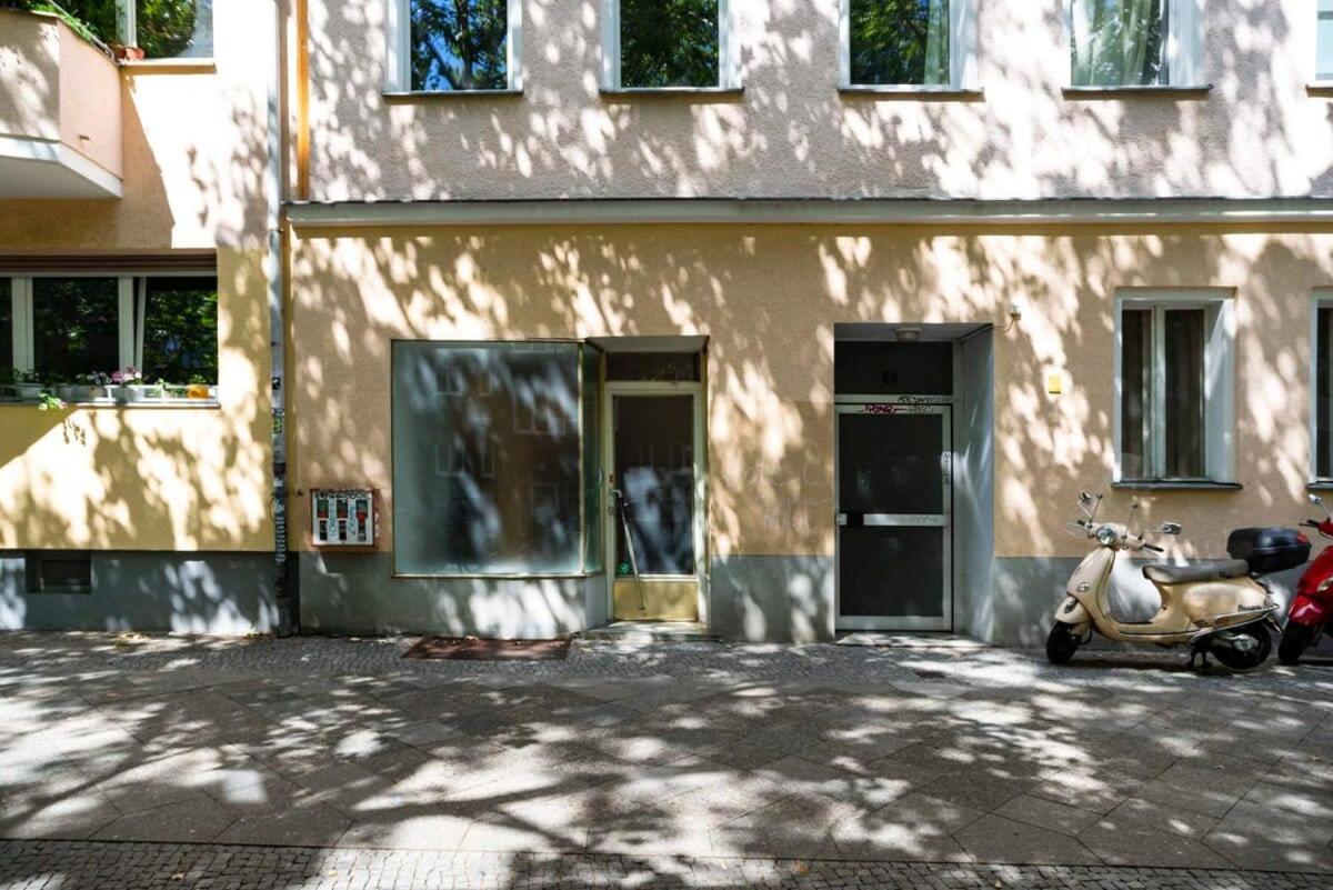 2 Bedroom In Great Location In Kreuzberg Berlin Exterior photo
